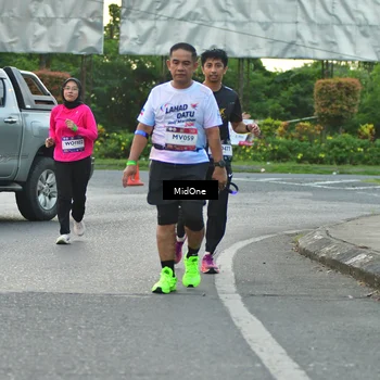 Runner Photo 7695914
