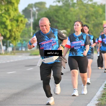 Runner Photo 7695925