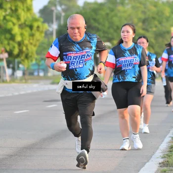 Runner Photo 7695939