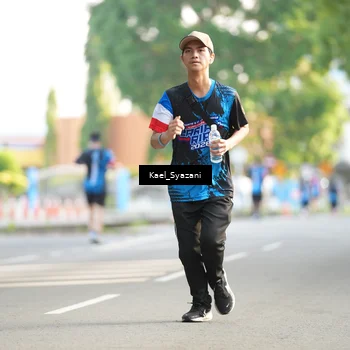 Runner Photo 7695946