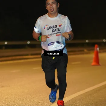 Runner Photo 7695947