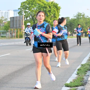Runner Photo 7695952