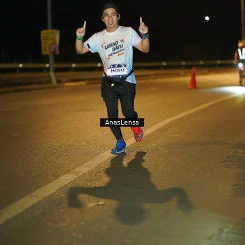 Runner Photo 7695955
