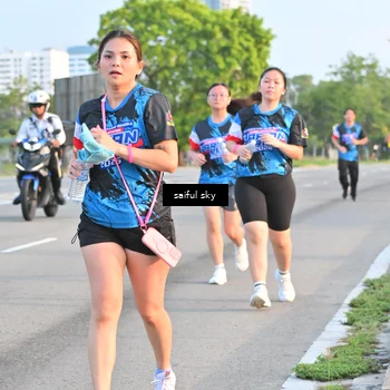 Runner Photo 7695958