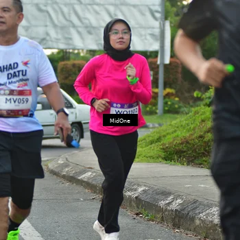 Runner Photo 7695972