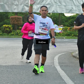 Runner Photo 7695978