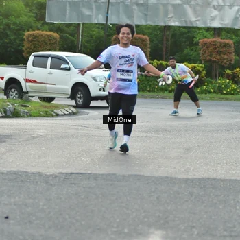 Runner Photo 7695980