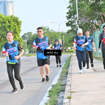 Runner Photo 7695990