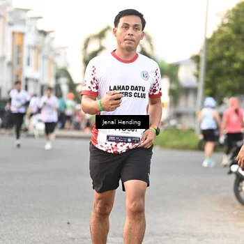 Runner Photo 7695993