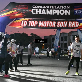 Runner Photo 7695996
