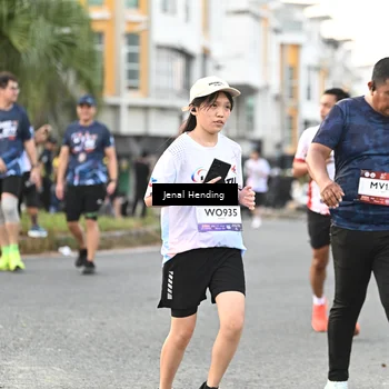 Runner Photo 7696016