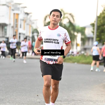Runner Photo 7696025