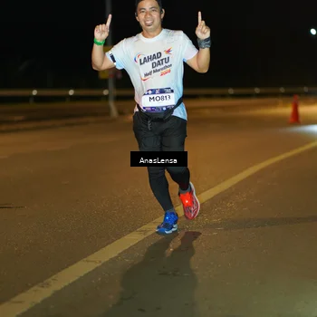 Runner Photo 7696033