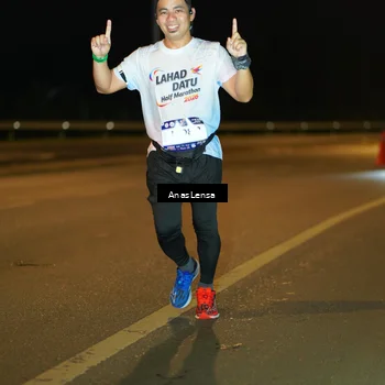 Runner Photo 7696037