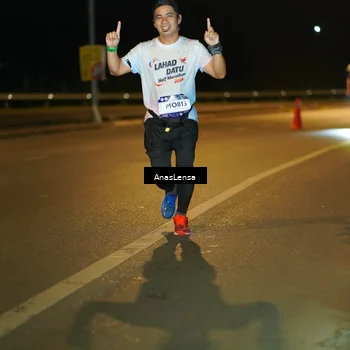Runner Photo 7696039