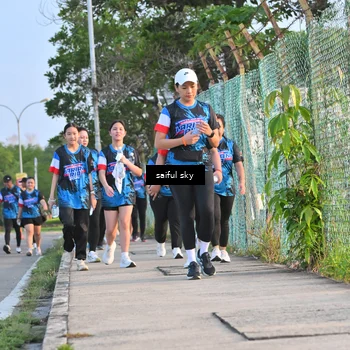 Runner Photo 7696057