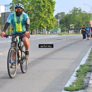 Runner Photo 7696058