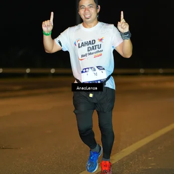 Runner Photo 7696059