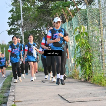 Runner Photo 7696068