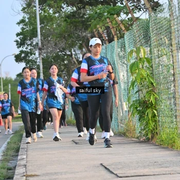 Runner Photo 7696074
