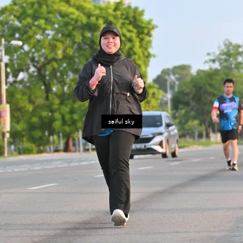 Runner Photo 7696082
