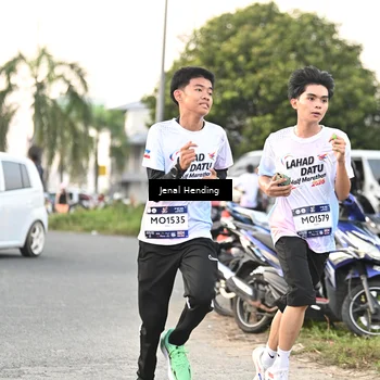 Runner Photo 7696088