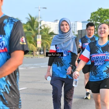 Runner Photo 7696100