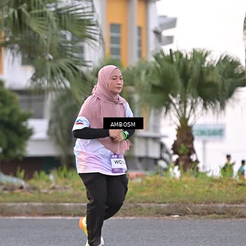 Runner Photo 7696106