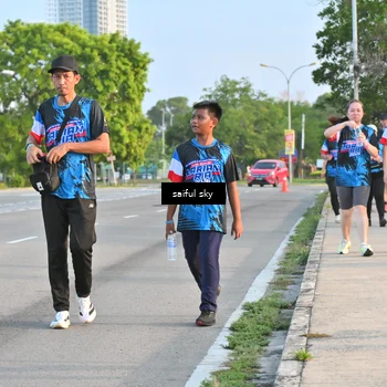 Runner Photo 7696134
