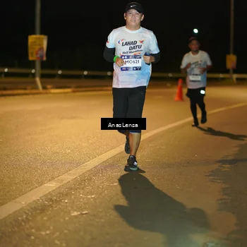 Runner Photo 7696146