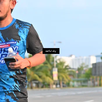 Runner Photo 7696165