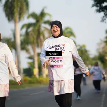 Runner Photo 7696169