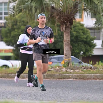 Runner Photo 7696172