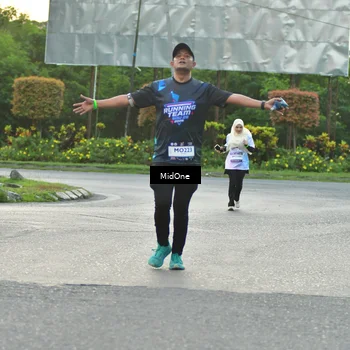 Runner Photo 7696181