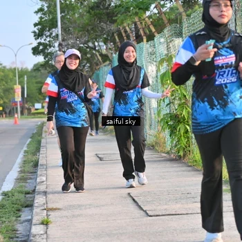 Runner Photo 7696185
