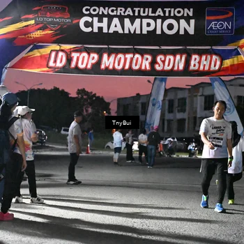 Runner Photo 7696205