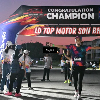 Runner Photo 7696240