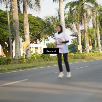 Runner Photo 7696278