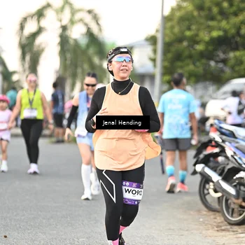 Runner Photo 7696282