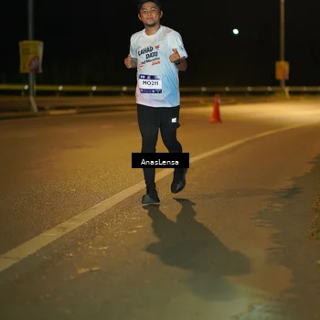 Runner Photo 7696293
