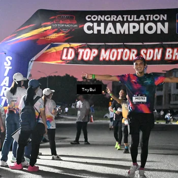 Runner Photo 7696295