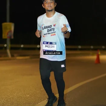 Runner Photo 7696296