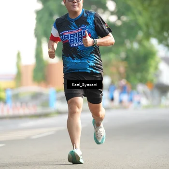 Runner Photo 7696298