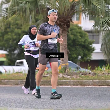 Runner Photo 7696300
