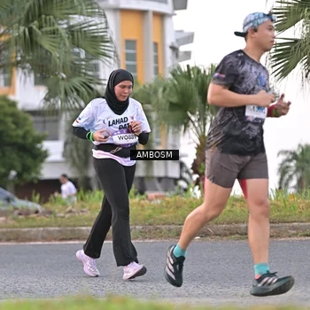 Runner Photo 7696302