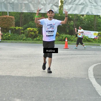Runner Photo 7696306