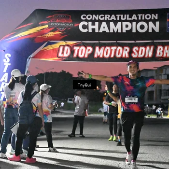 Runner Photo 7696334