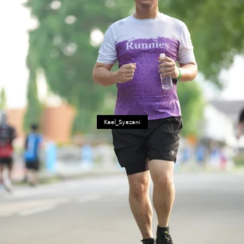 Runner Photo 7696338