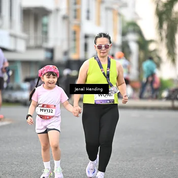 Runner Photo 7696351