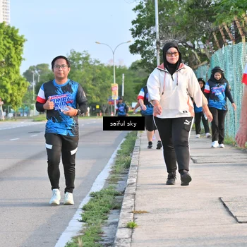 Runner Photo 7696352